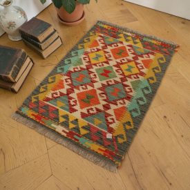 Authentic hand-woven ethnic Kilim rug 64x84 cm