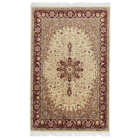 Iranian carpet Isfahan 136x214 handmade persian carpet