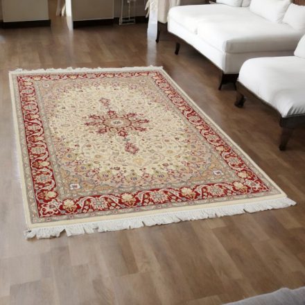 Iranian carpet Isfahan 136x214 handmade persian carpet